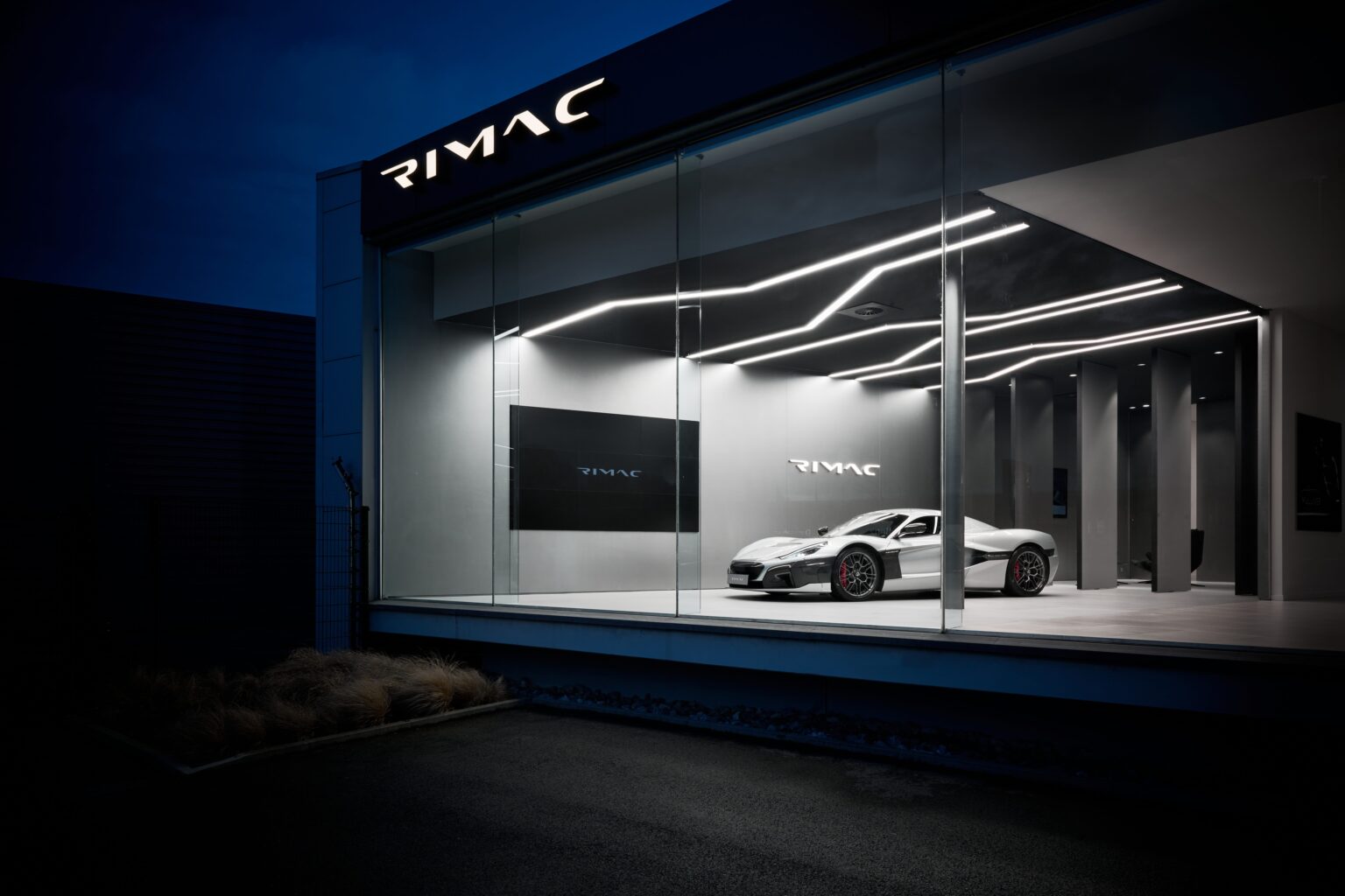 rimac-brussels-showroom-3